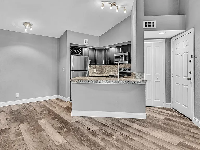 3300 Pinewalk Dr N #1925 — Photo 10