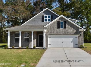 16 Clarendon Cv, Jackson, TN 38305