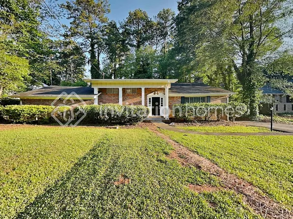 4245 Valley Lake Ter, Atlanta, GA 30349
