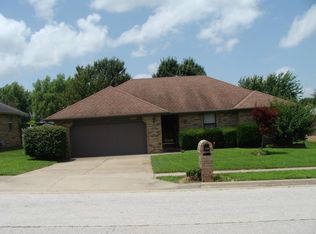 3565 S Sunrise Ave, Springfield, MO 65807