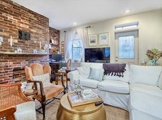 672 Tremont St APT 1R, Boston, MA 02118