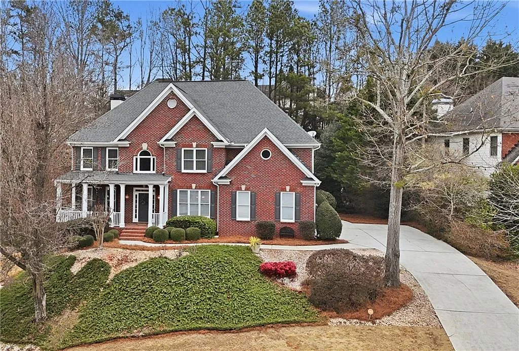 5 bed, 3.5 bath, 5091 sqft, $2,995 — Photo 1