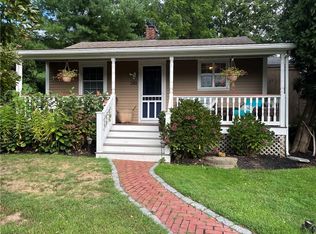 381 Third Beach Rd, Middletown, RI 02842