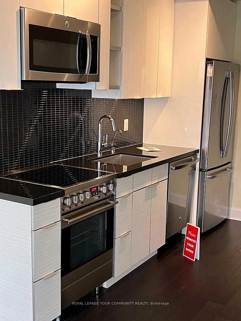 1 bed, $2,300 — Photo 4