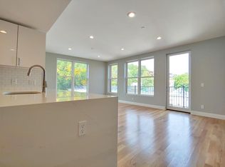 101 Heath St #302, Jamaica Plain, MA 02130