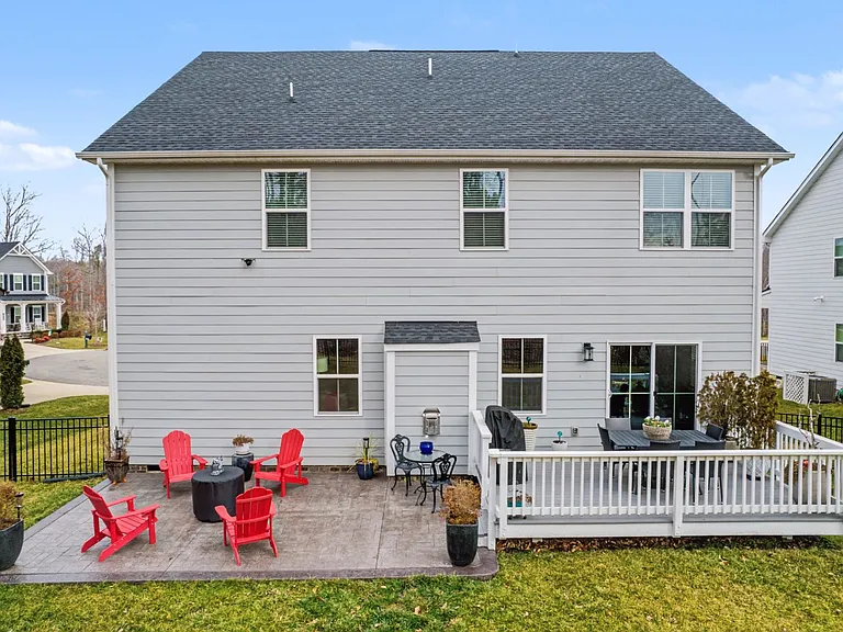 18307 Sagamore Dr — Photo 52