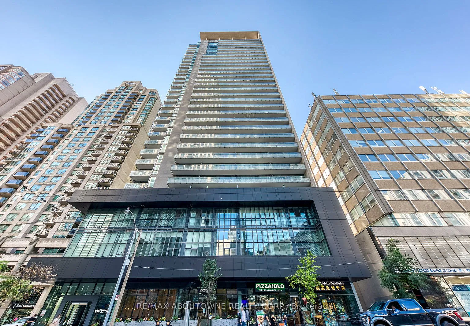 3 bed, $3,800 — Photo 1