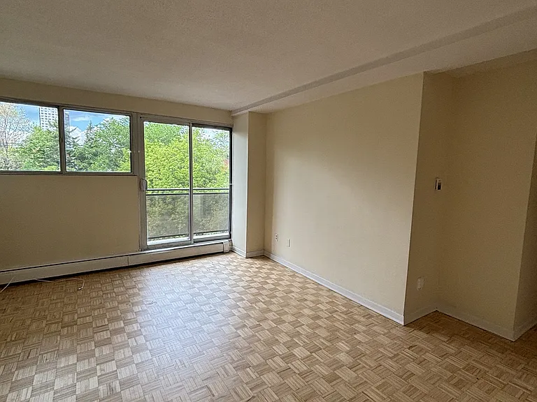 345 Laurier Ave E #306 — Photo 1