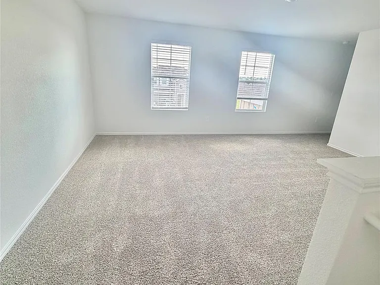 214 Balmorehea St — Photo 16