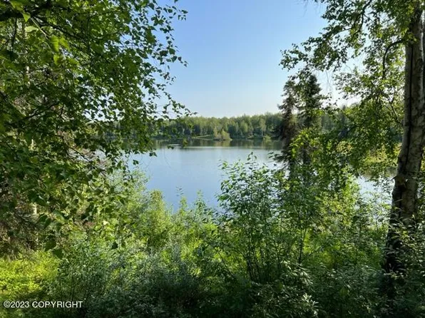 13885 N Willow Lake Dr, Wasilla, AK 99688