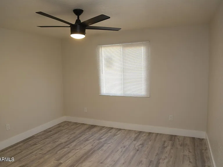 3737 E Eugie Ave — Photo 11