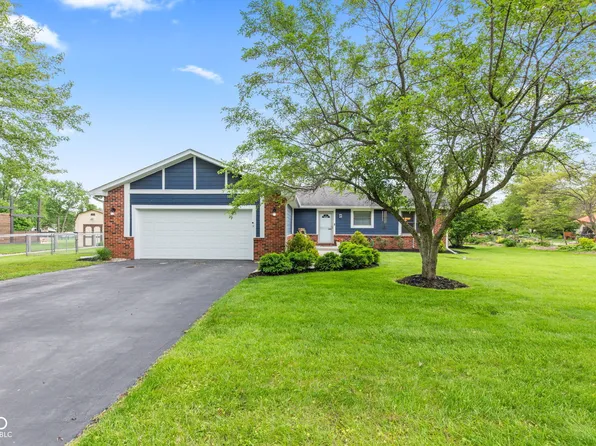 2309 Alexandria Dr, Greenfield, IN 46140