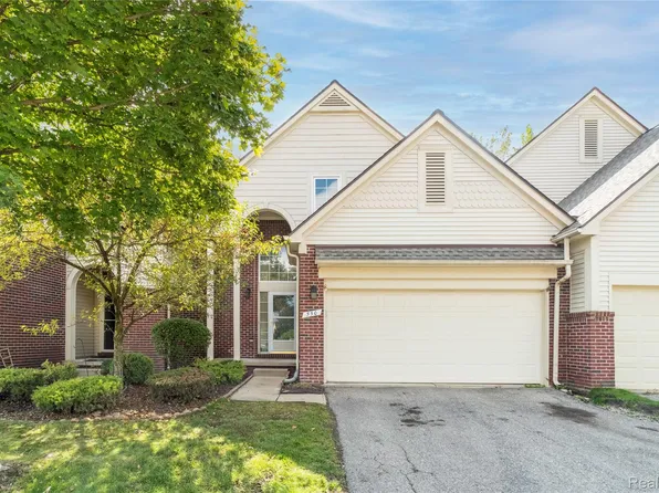 550 Concord Dr #75, Canton, MI 48188