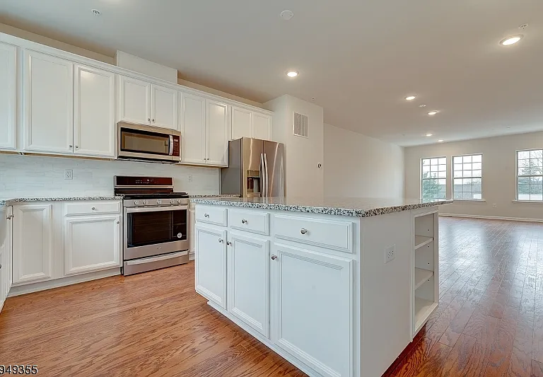 15 Braeburn Ct — Photo 1