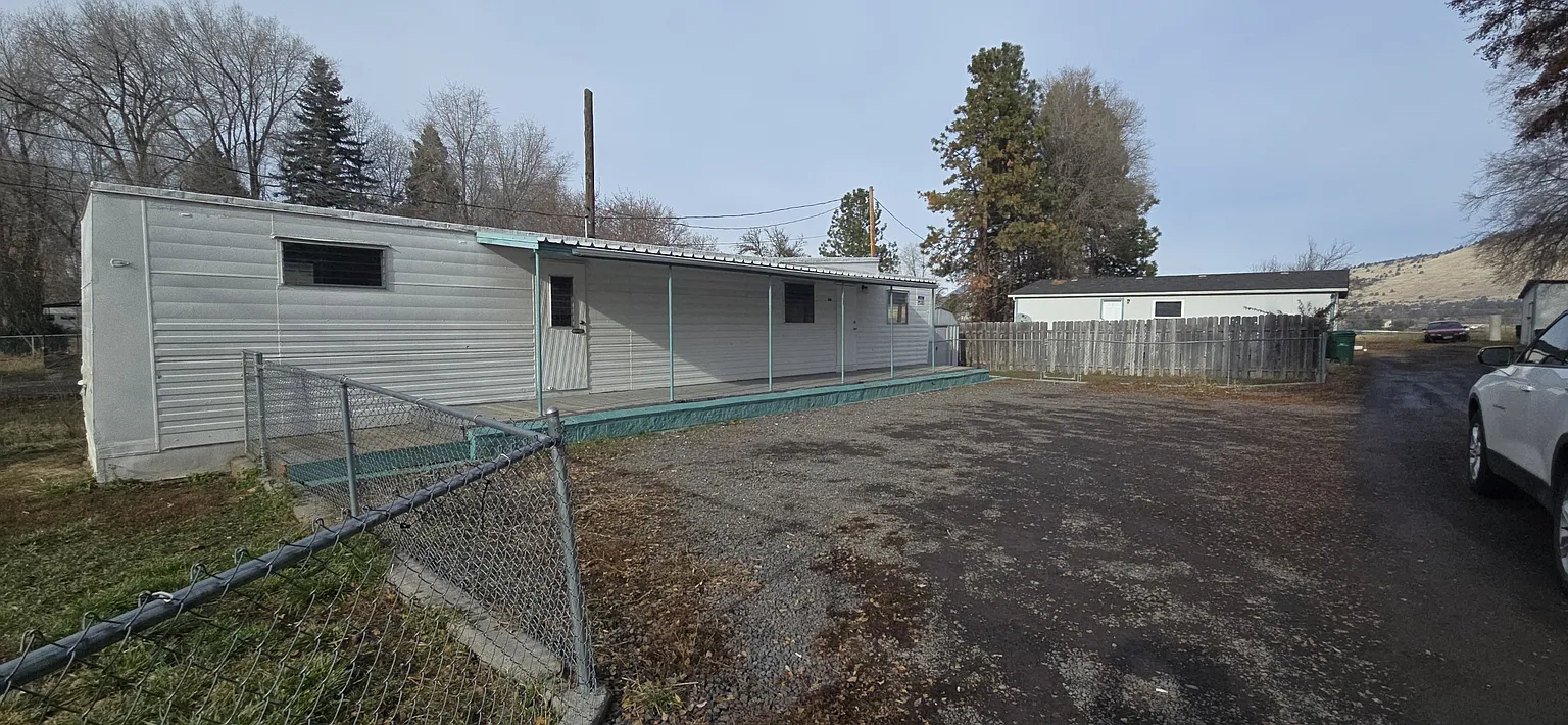 4407 Frieda Ave photo 1