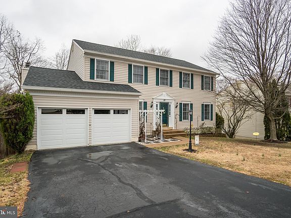 3rd image of 33 Puri Ln