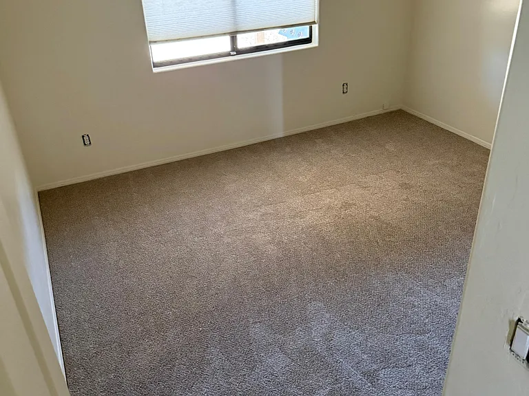 999 S Riparian Ave — Photo 12