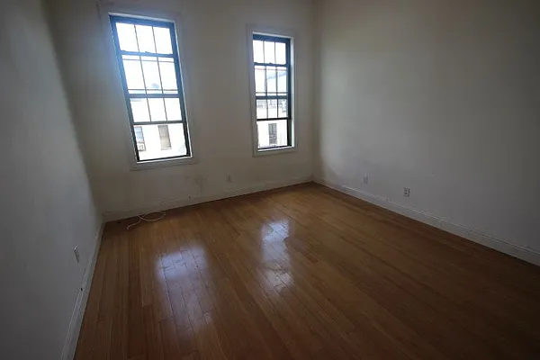 Rented by Nooklyn NYC LLC | media 7