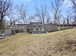 5228 Ridgebrook Dr, Portage, MI 49002