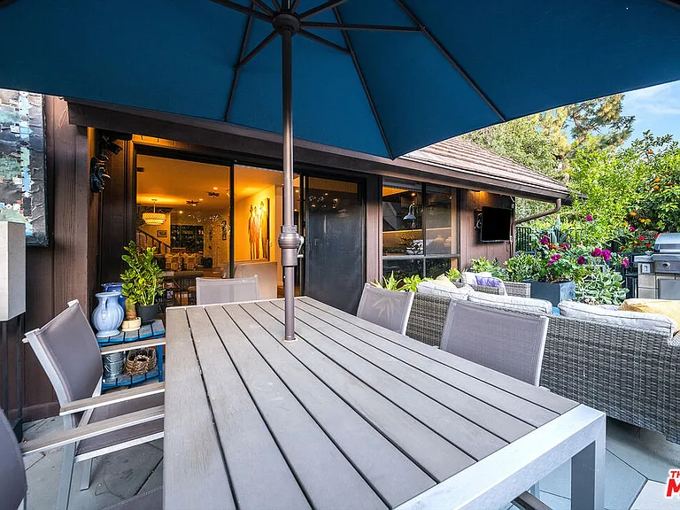4635 Clybourn Ave — Photo 38