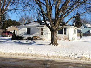 1101 Saint Paul Rd, Owatonna, MN 55060