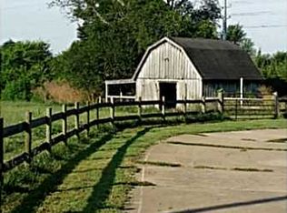 2131 S 31st St, Rogers, AR 72758