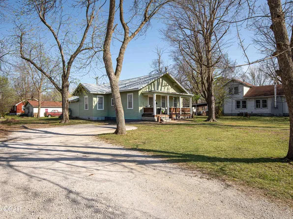 604 Broadway St, Lamar, MO 64759