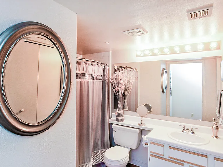 Riverside Park Apartments — Photo 11