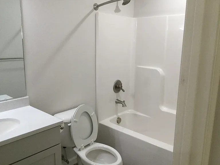 604 Carrie Ln #604 — Photo 6