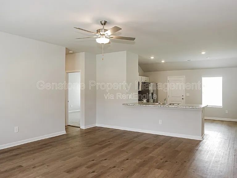 306 Spanish Moss Ct — Photo 3