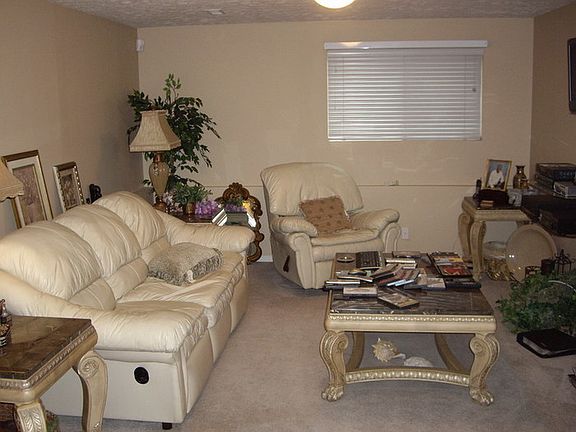 2nd image of 13523 Glendale Cir