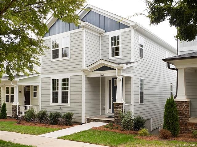 1st image of 2221 Blueberry St