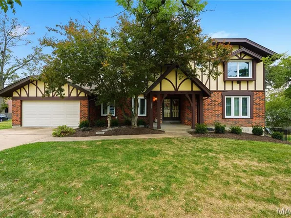 12848 Haverton Dr, Saint Louis, MO 63141
