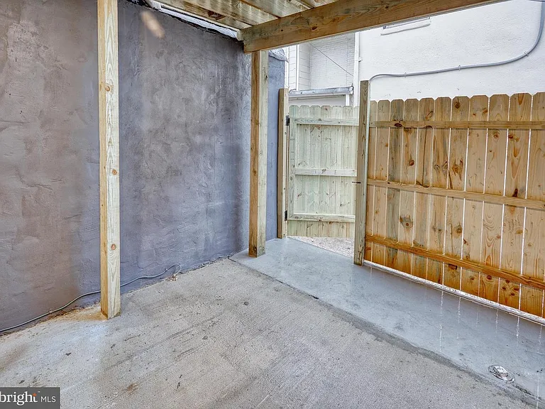 2021 Portugal St — Photo 15