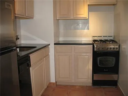 Rented by Eychner | media 27