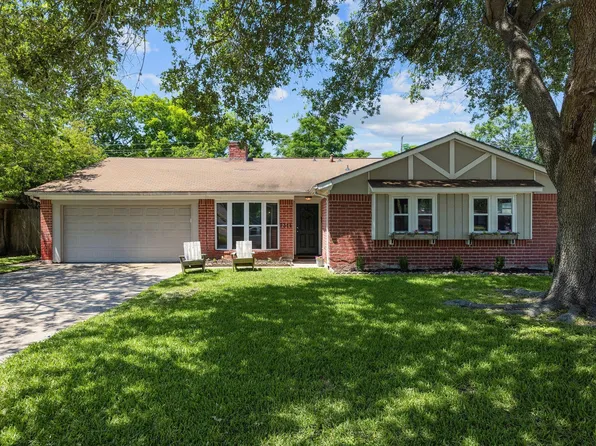9314 Vickijohn Dr, Houston, TX 77031