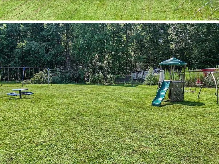11 Spring W — Photo 11