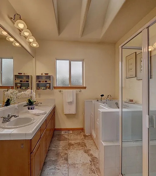 20604 Damson Rd — Photo 22