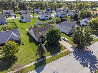 40 Zellers Ln, Pataskala, OH
