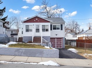 535 Jackson St, Fall River, MA 02721