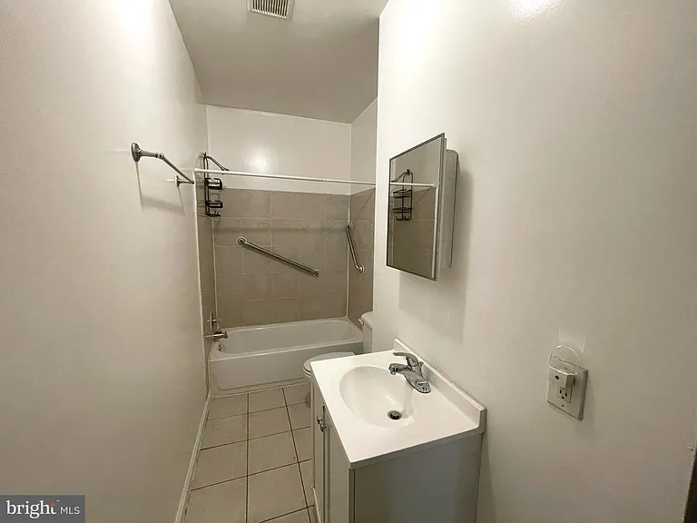 1021 N Caroline St #2 — Photo 16