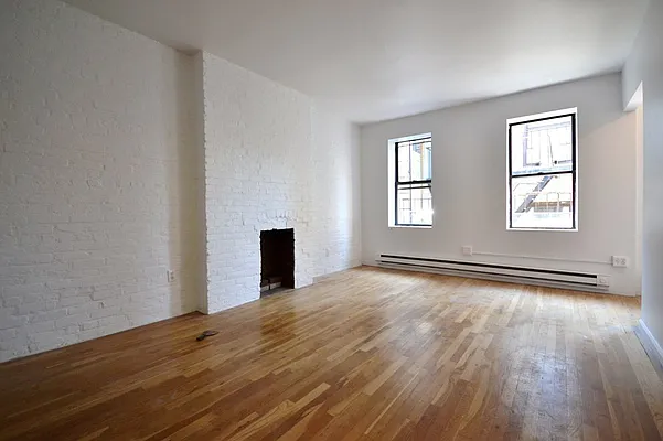 Rented by Bold New York | media 25