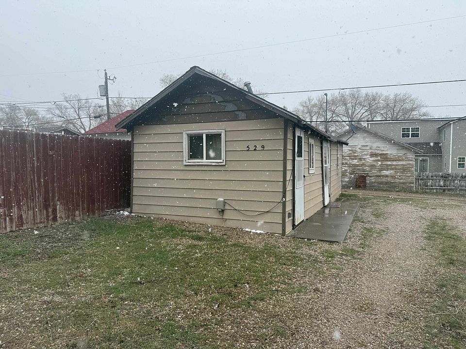 1st image of 529 13th St