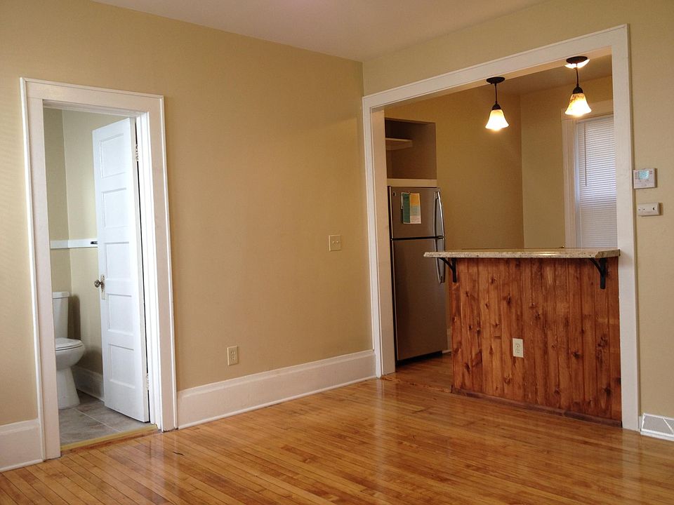 1st image of 341 E Lincoln Ave