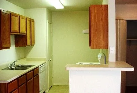 3 bed, 1189 sqft, $1,230 — Photo 4