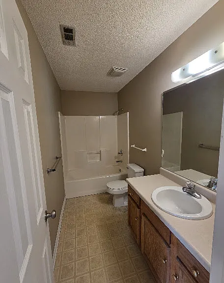 820 Head St #A — Photo 10