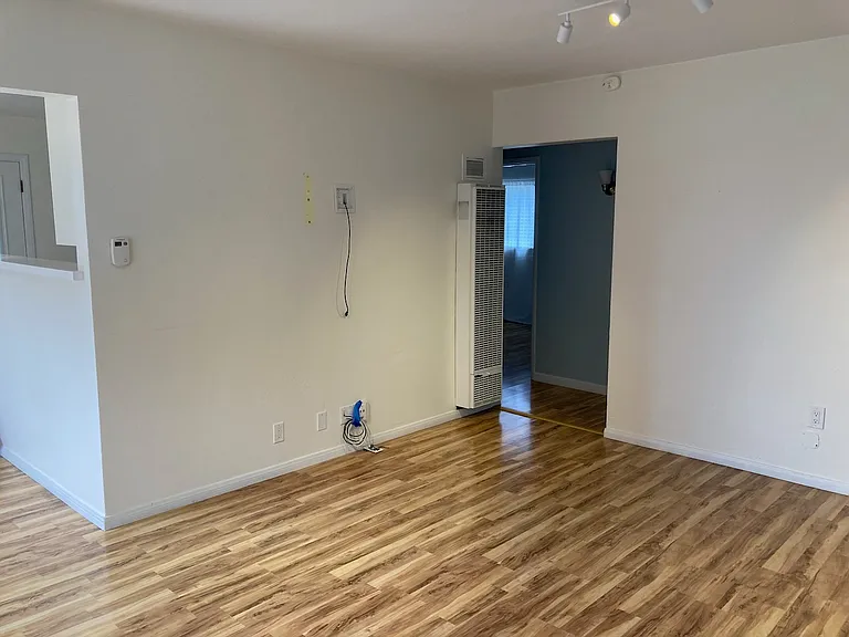 302 N Rios Ave — Photo 12
