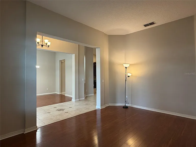 10237 Facet Ct — Photo 7