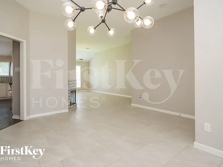 10846 E Linwood Dr — Photo 4