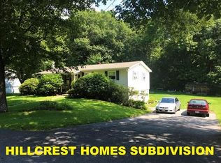 11 Crestwood Rd, Leicester, MA 01524
